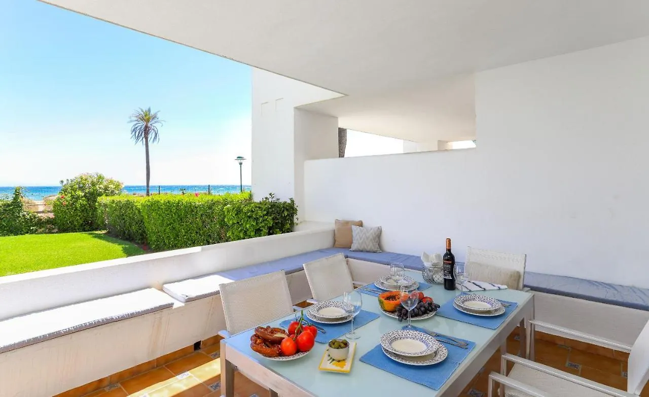 מארבלה Frontline Beach Ground Floor Apartment - Los Monteros Palm Beach