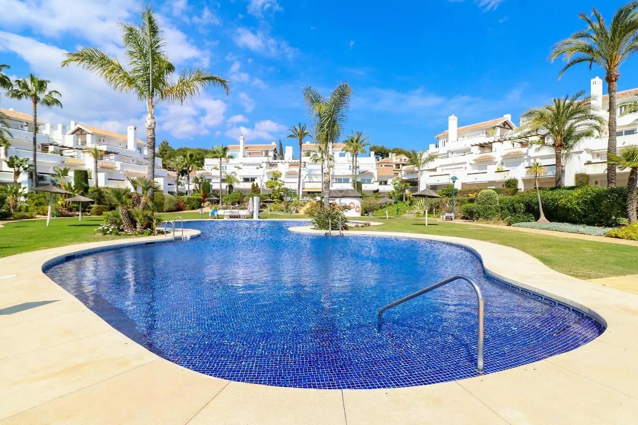 Frontline Beach Ground Floor Apartment - Los Monteros Palm Beach 마르베야 0*,  스페인