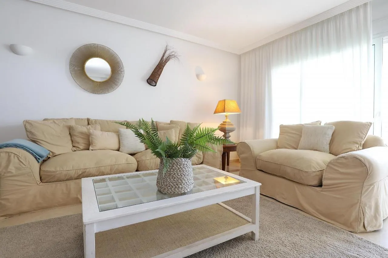 Frontline Beach Ground Floor Apartment - Los Monteros Palm Beach 마르베야