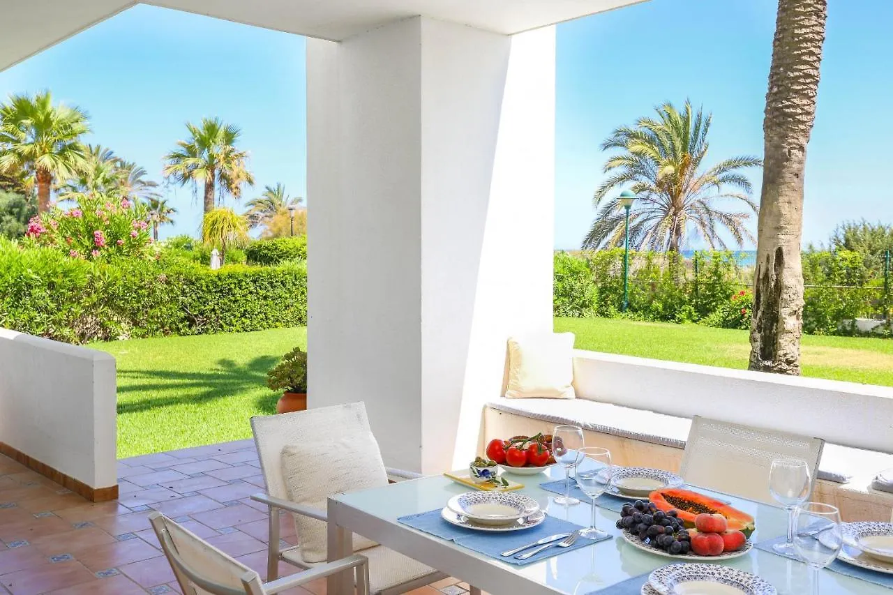 Frontline Beach Ground Floor Apartment - Los Monteros Palm Beach 마르베야 스페인